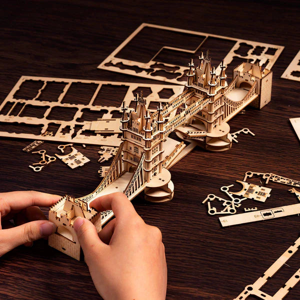 3D Ahşap Puzzle Tower Bridge